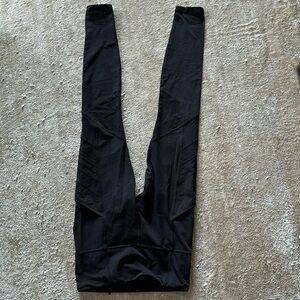 Black Lululemon Leggings, Size 4, Full Length, Great Condition.